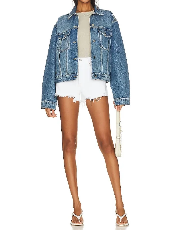 Feminine fashion to express your unique style   Parker Short In Dough