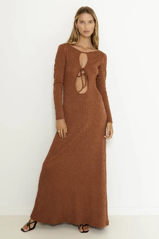 Fashion pieces that complement every woman’s style   SNDYS Tallulah Maxi Dress Chestnut