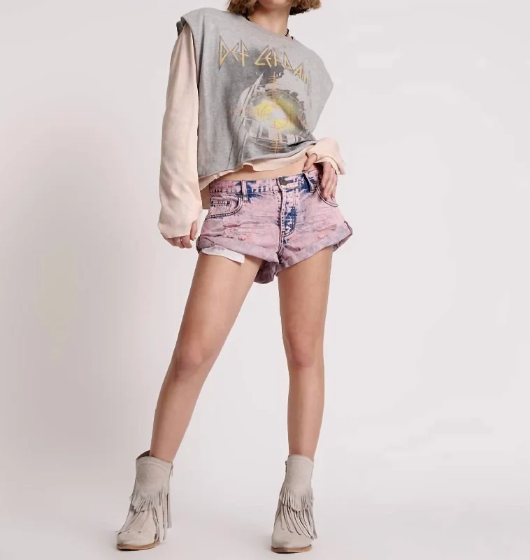 Women’s clothing that combines comfort and style   Low Waist Bandit Denim Short In Pink