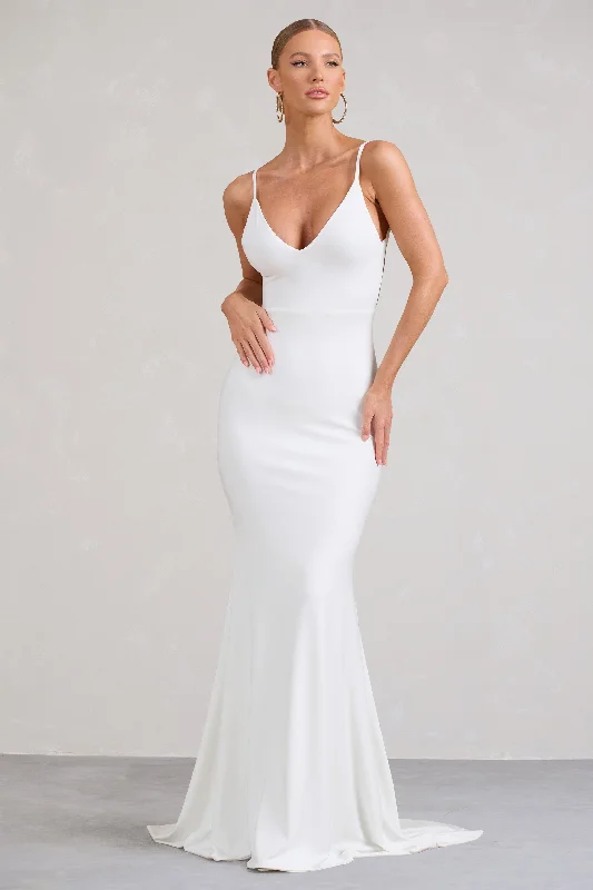 Elegant casual clothing for modern women Endless Love | White Backless Knot Detail Fishtail Maxi Dress Elegant casual clothing for modern women Endless Love | White Backless Knot Detail Fishtail Maxi Dress