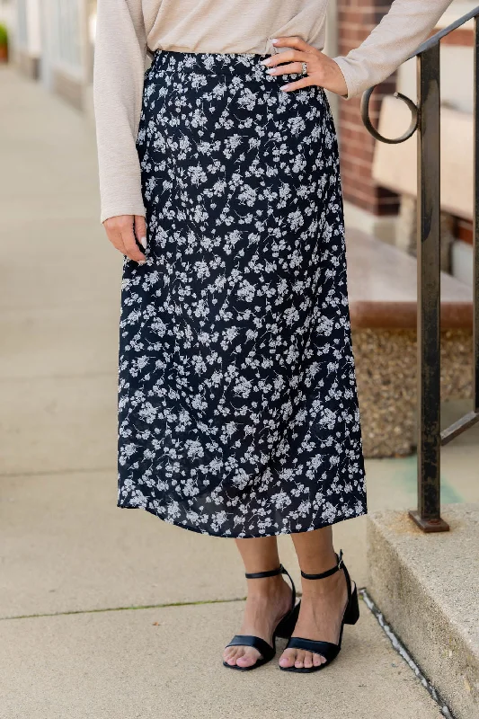 Refresh your wardrobe with trendy women’s apparel   Classic Blossoms Maxi Skirt