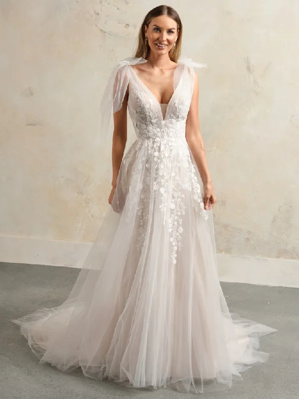 Feminine silhouettes for the modern woman   Zinnia