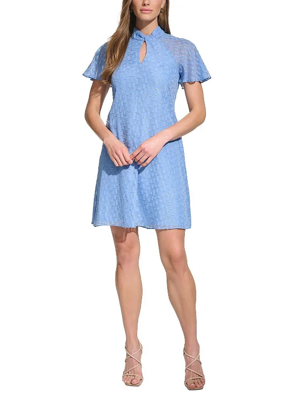 Designer-inspired women’s fashion at affordable prices   Womens Keyhole Mini Shift Dress